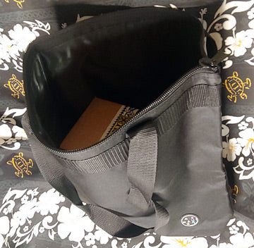 Maui and Sons Zip Tote